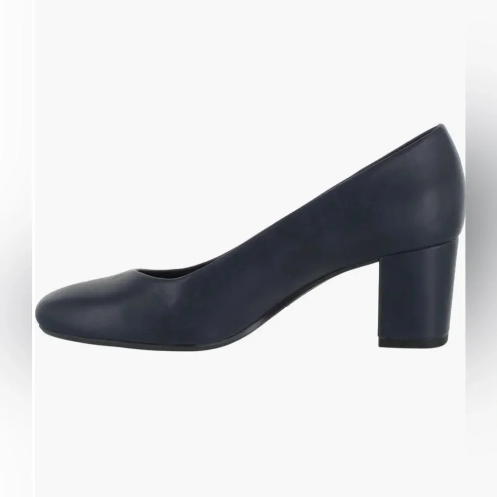 Easy Street Proper‎ Block Heel Pumps Navy Blue Size 8